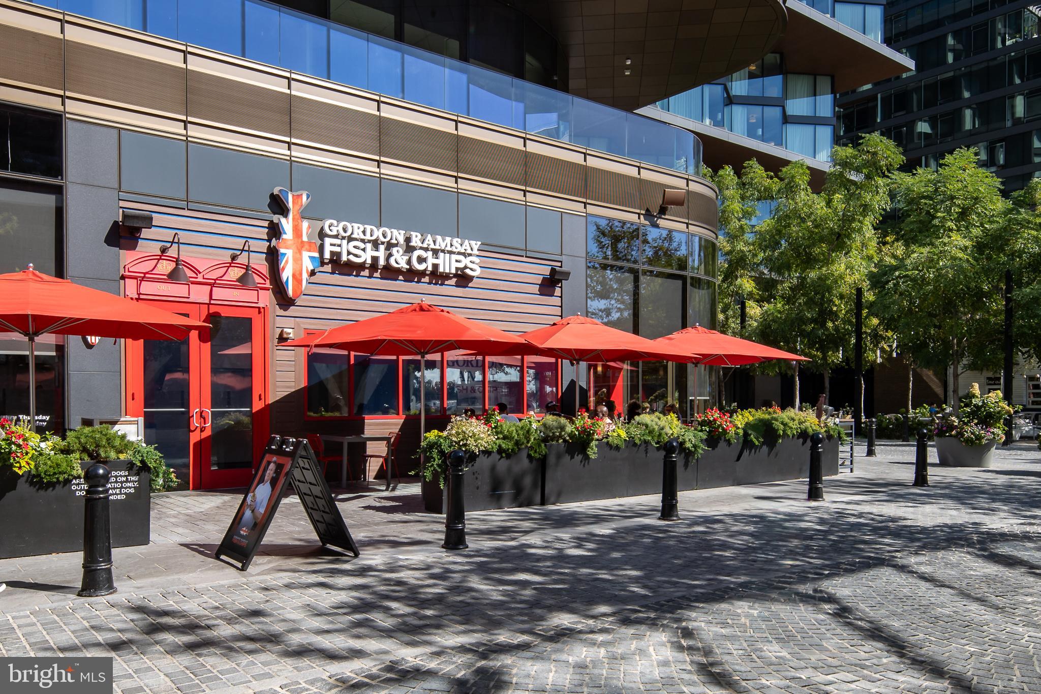 525 WATER STREET SW 404