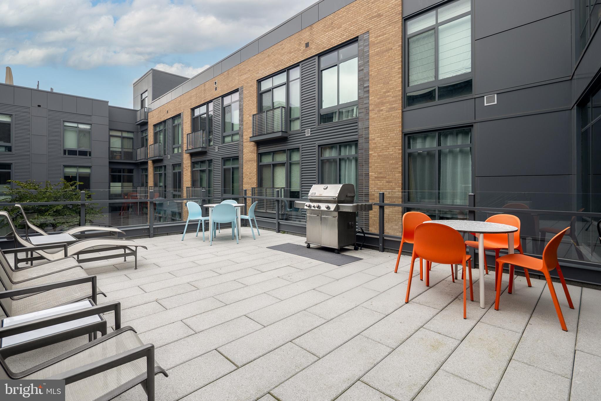 525 WATER STREET SW 404