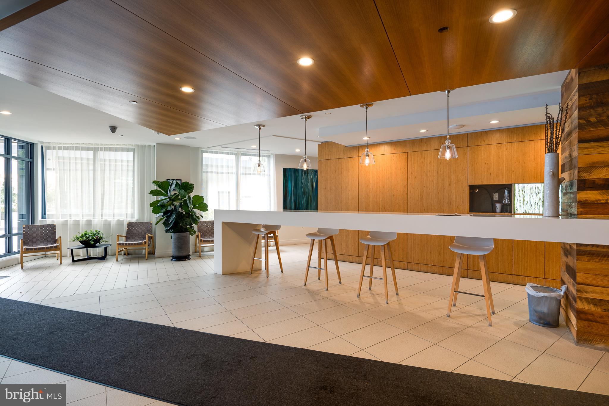 525 WATER STREET SW 404