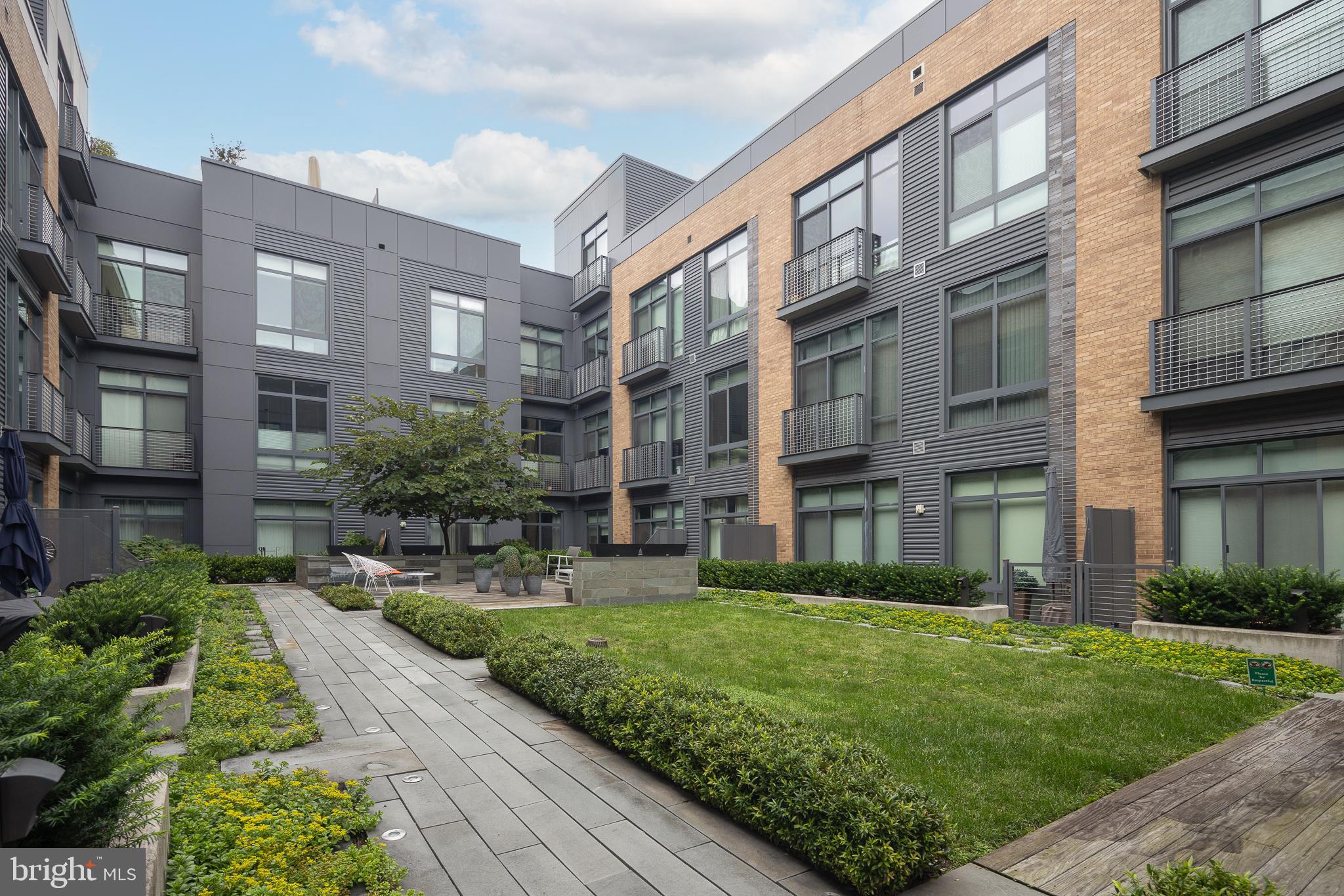 525 WATER STREET SW 404