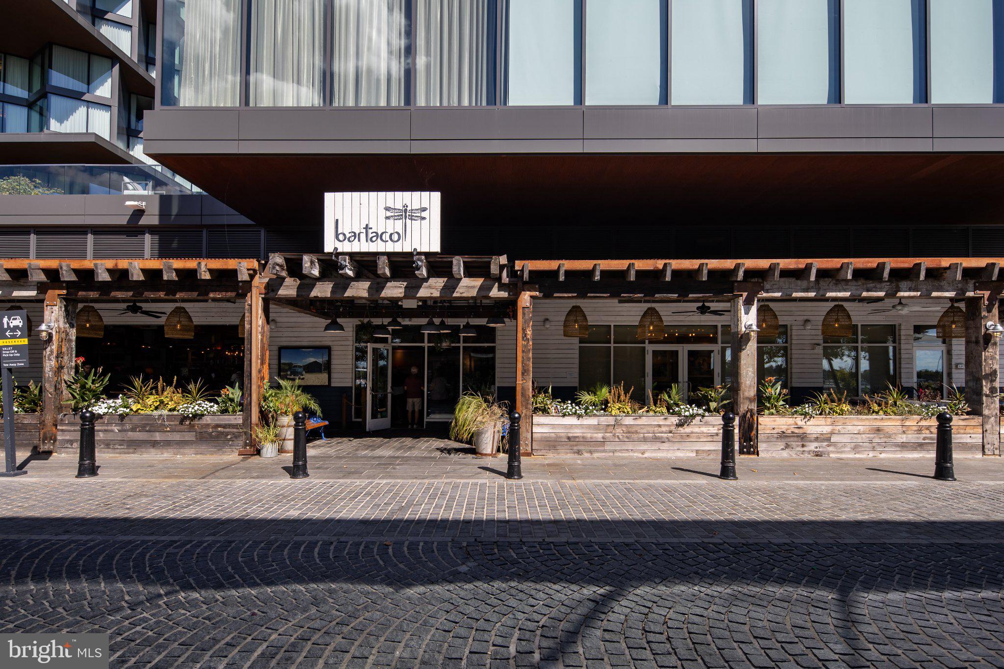 525 SW WATER STREET SW 404