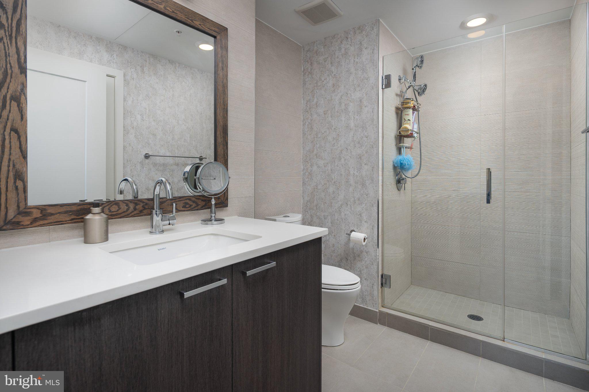 525 SW WATER STREET SW 404