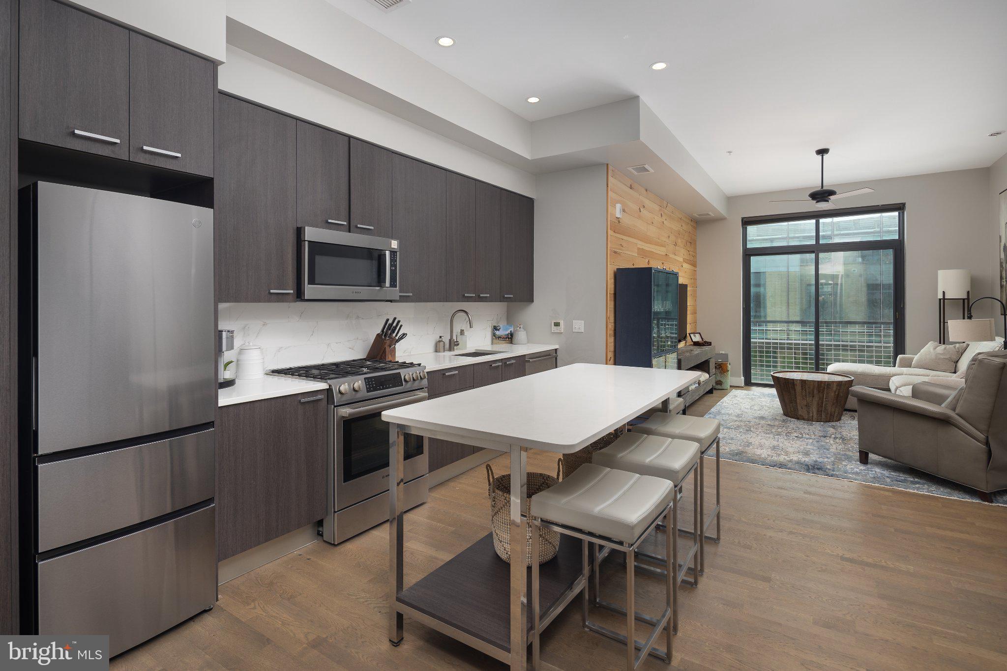 525 SW WATER STREET SW 404