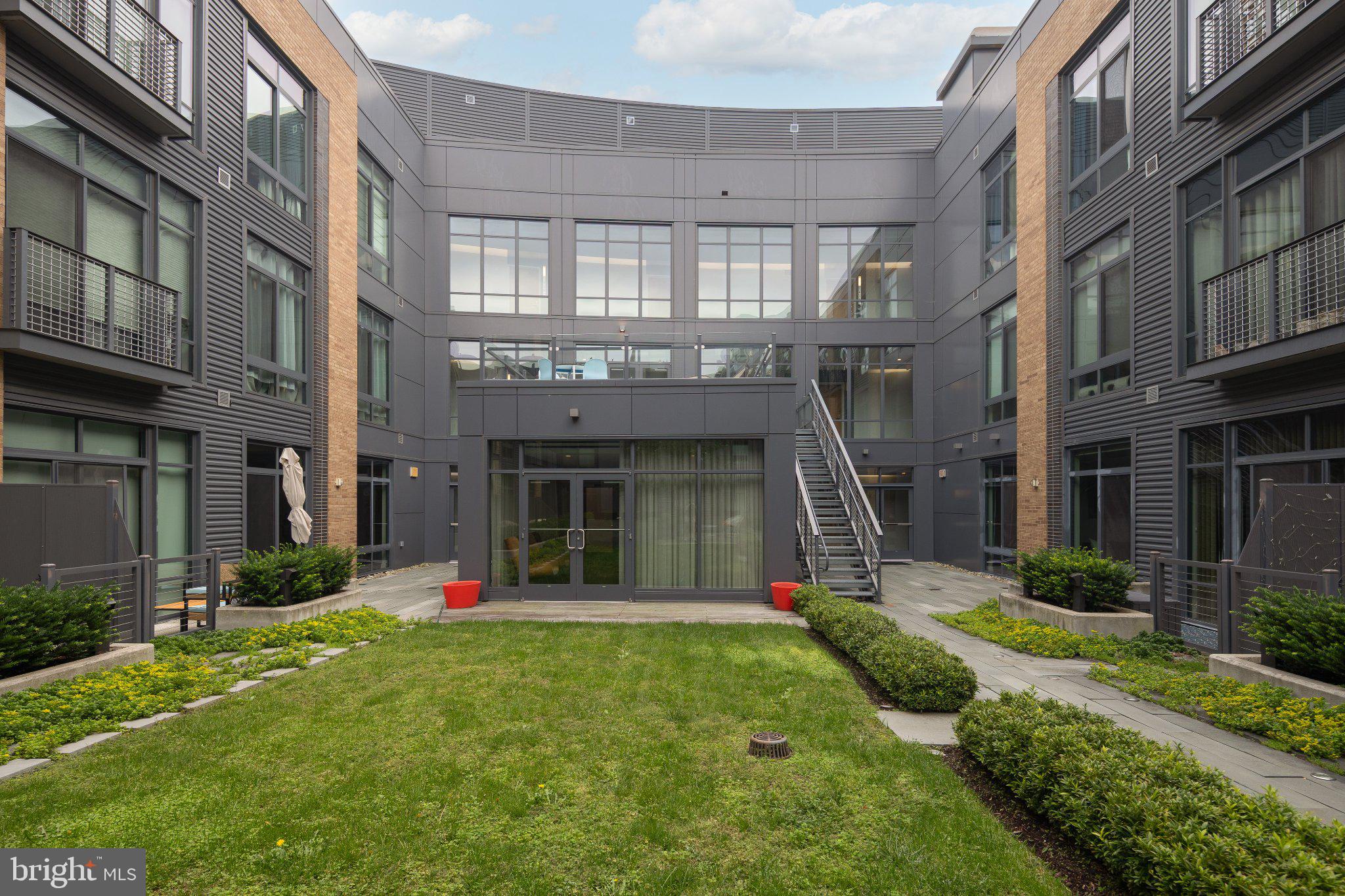 525 SW WATER STREET SW 404