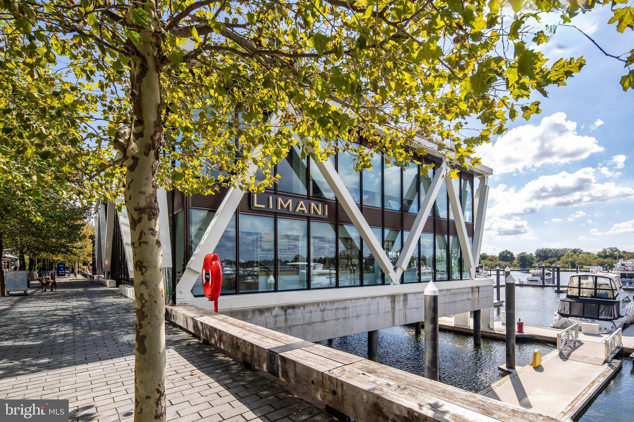 525 SW WATER STREET SW 404