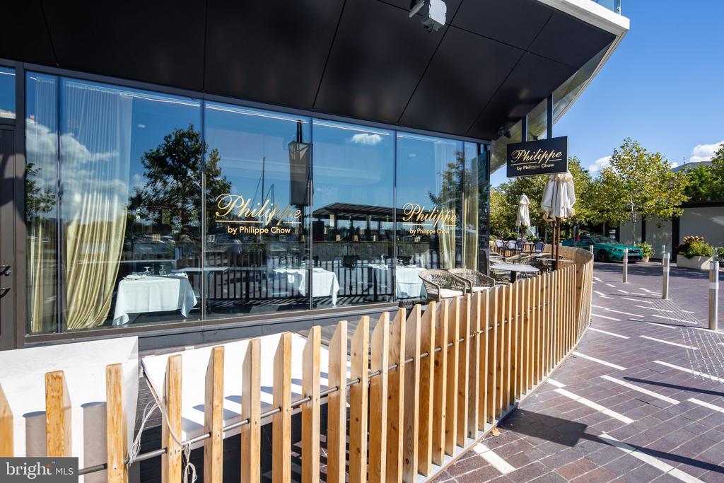 525 SW WATER STREET SW 404