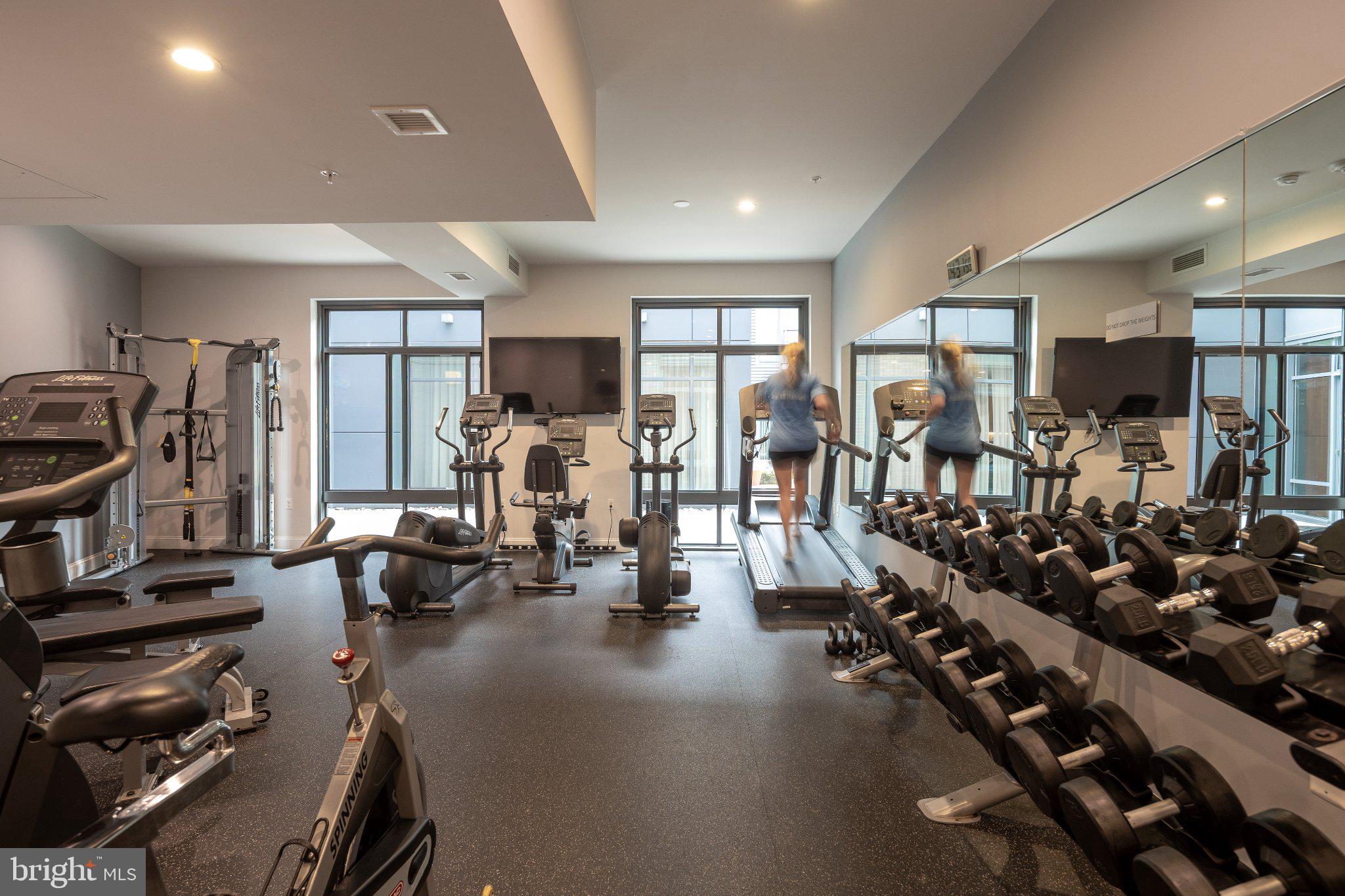 525 SW WATER STREET SW 404