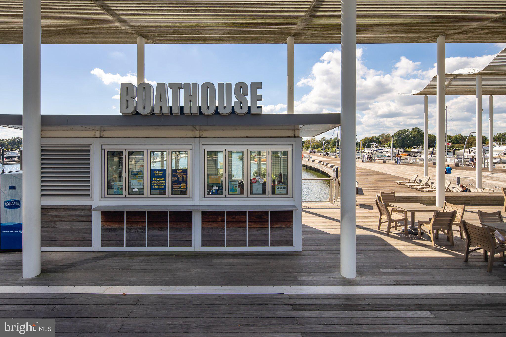 525 SW WATER STREET SW 404