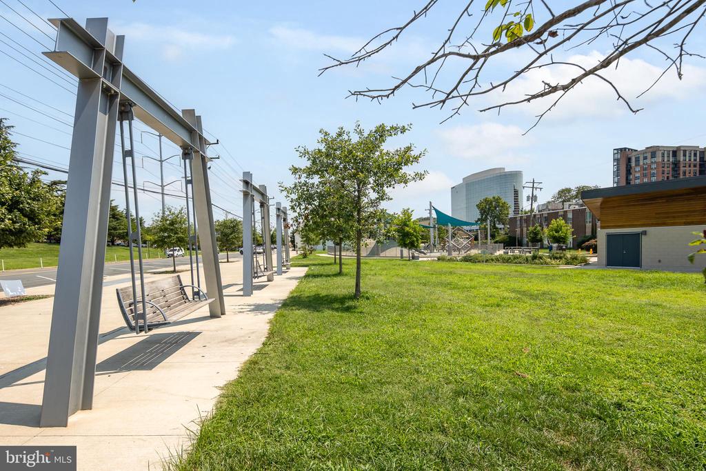 2208 S RANDOLPH STREET S Unit: 1