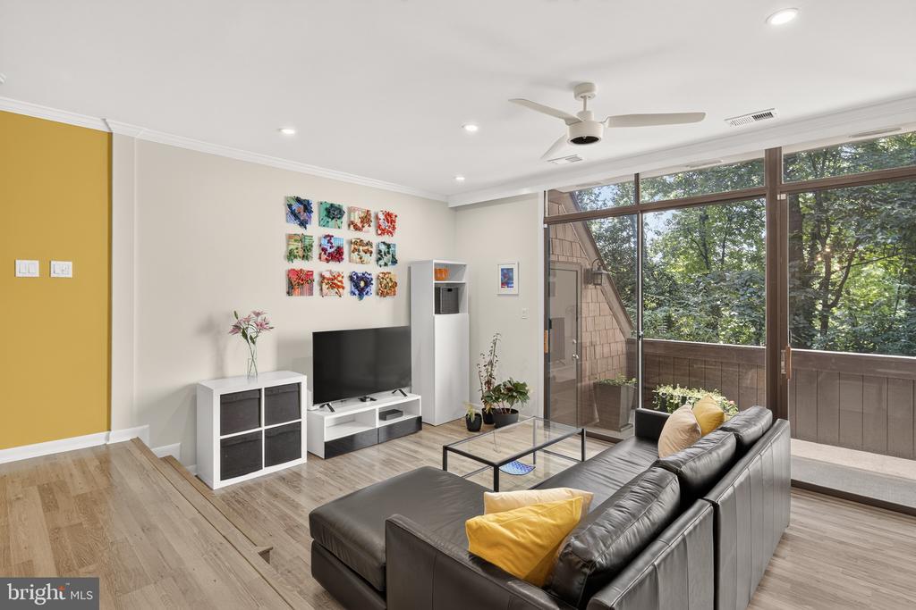 2208 S RANDOLPH STREET S Unit: 1