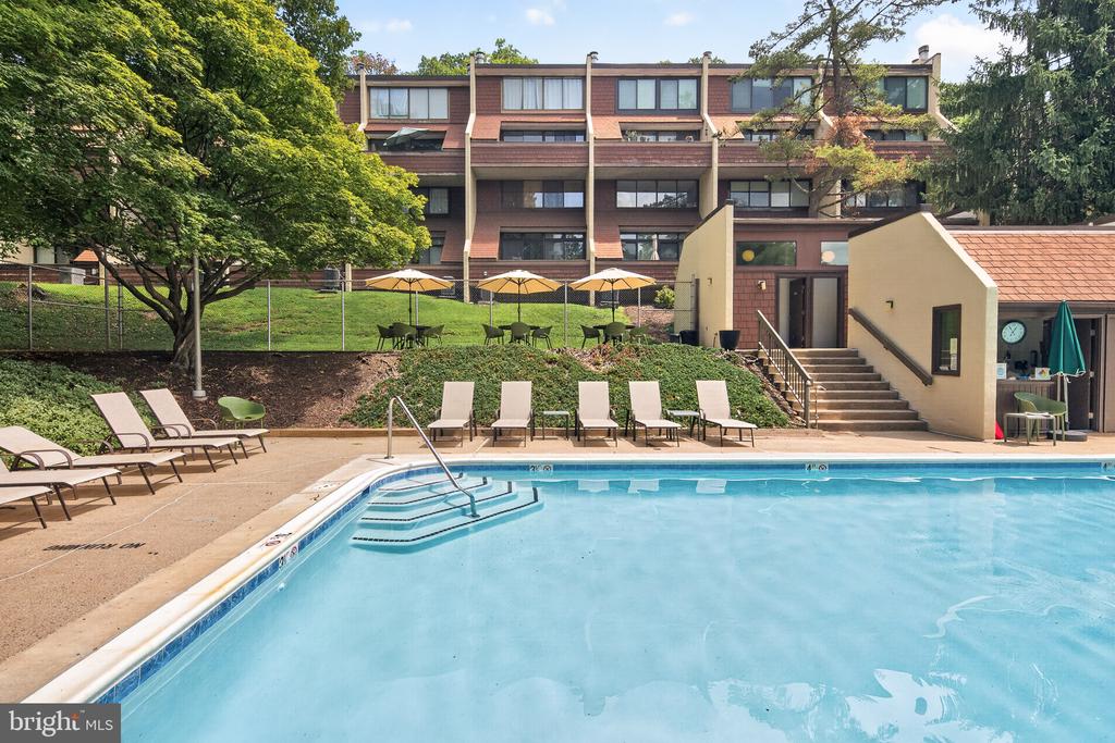 2208 S RANDOLPH STREET S Unit: 1