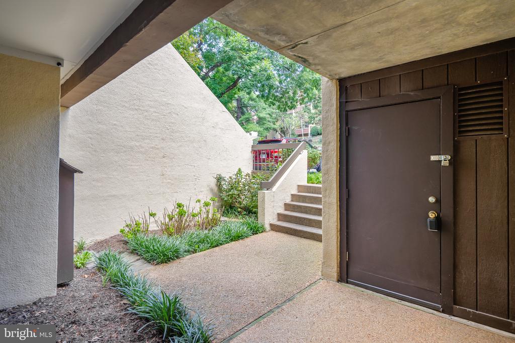 2208 S RANDOLPH STREET S Unit: 1