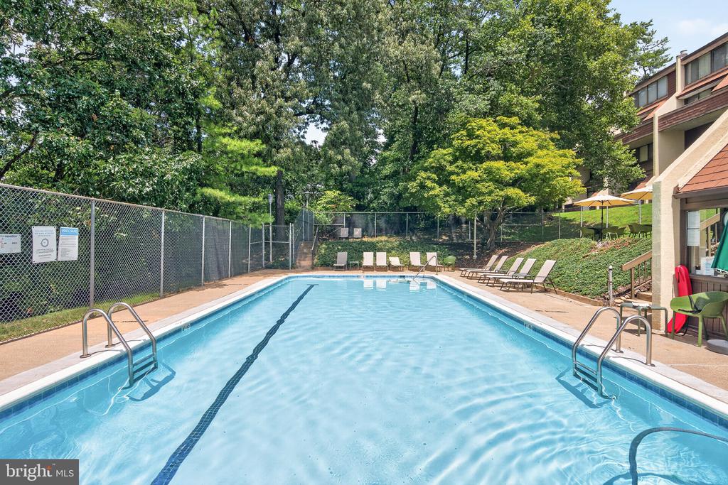 2208 S RANDOLPH STREET S Unit: 1