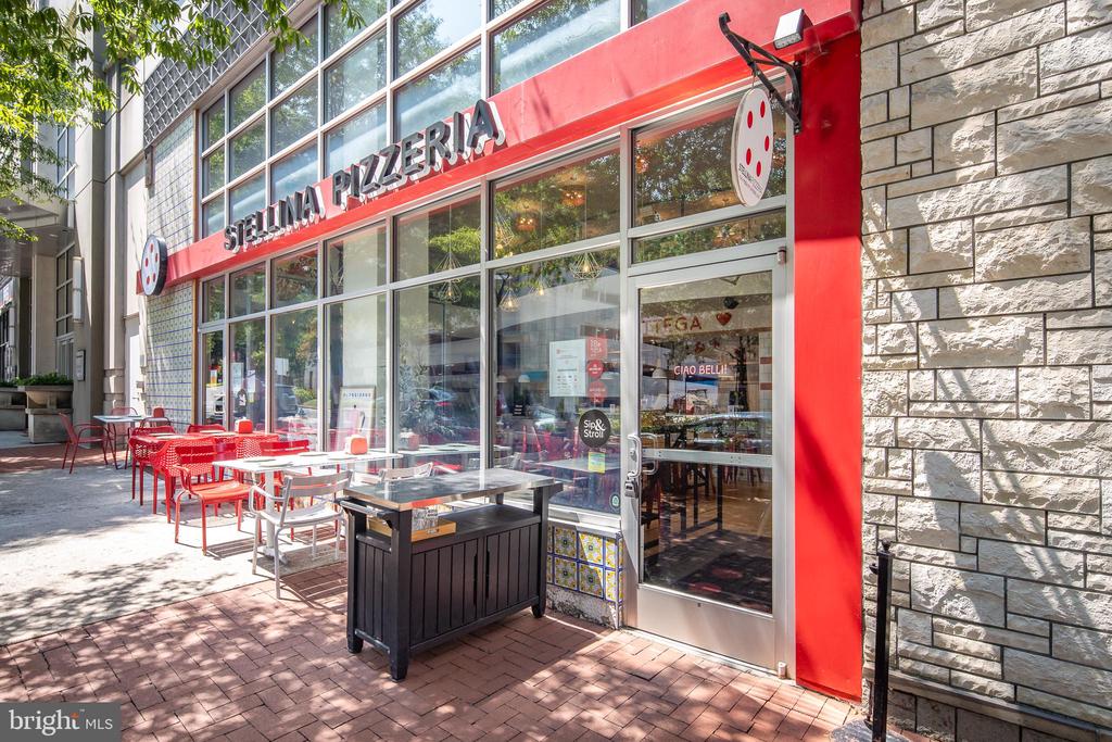 2208 S RANDOLPH STREET S Unit: 1