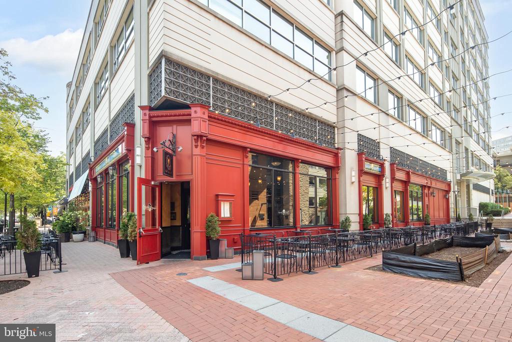 2208 S RANDOLPH STREET S Unit: 1