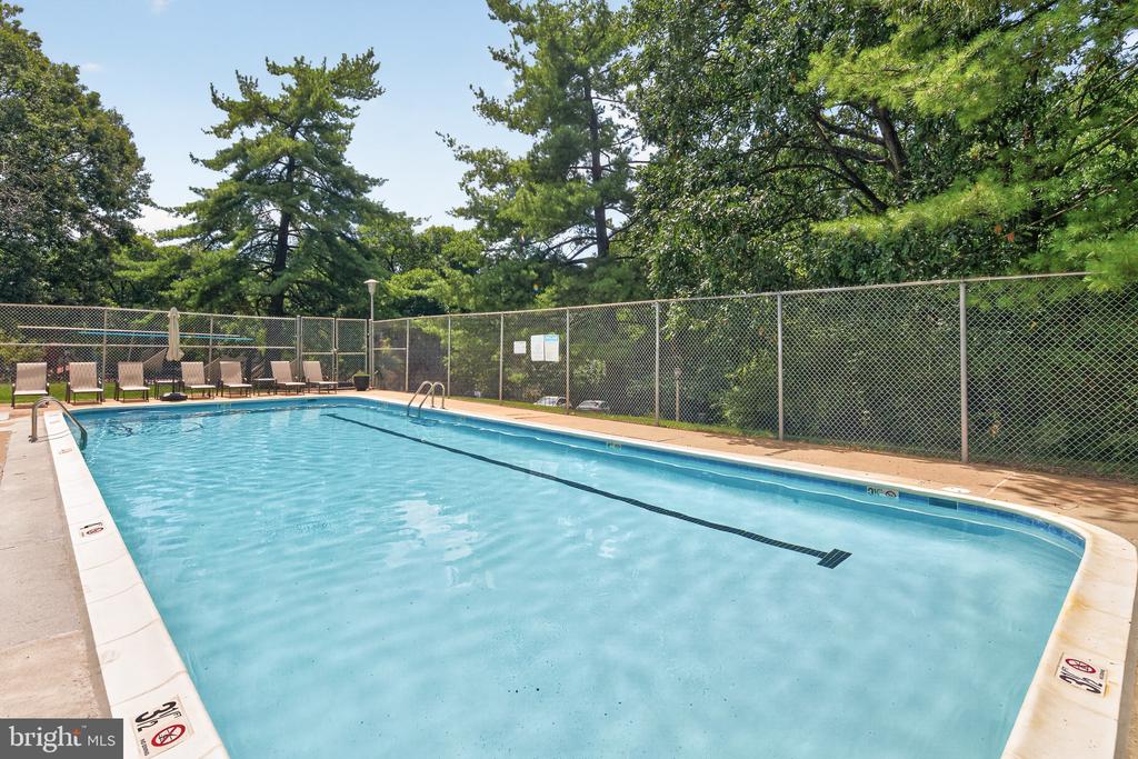 2208 S RANDOLPH STREET S Unit: 1