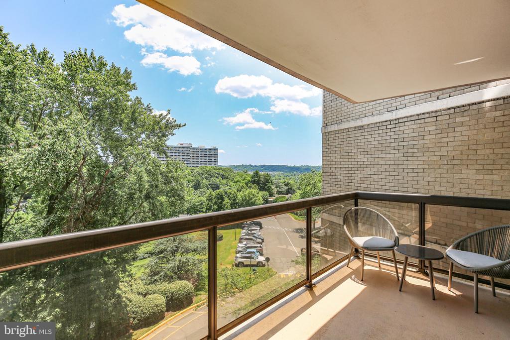 203 YOAKUM PARKWAY 502