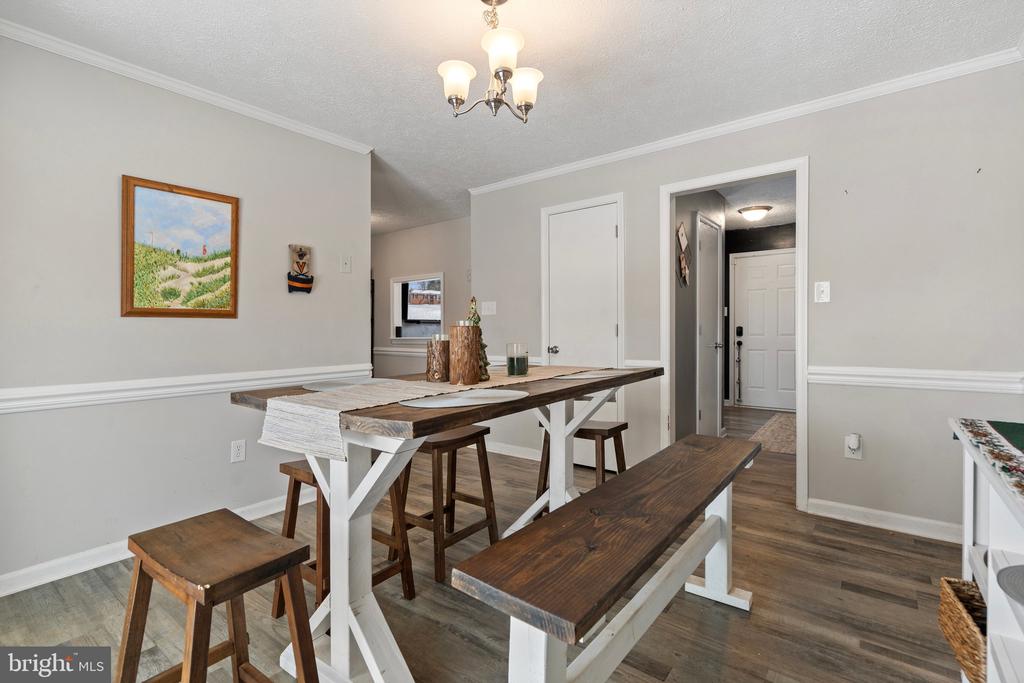 12157 DOGWOOD LANE
