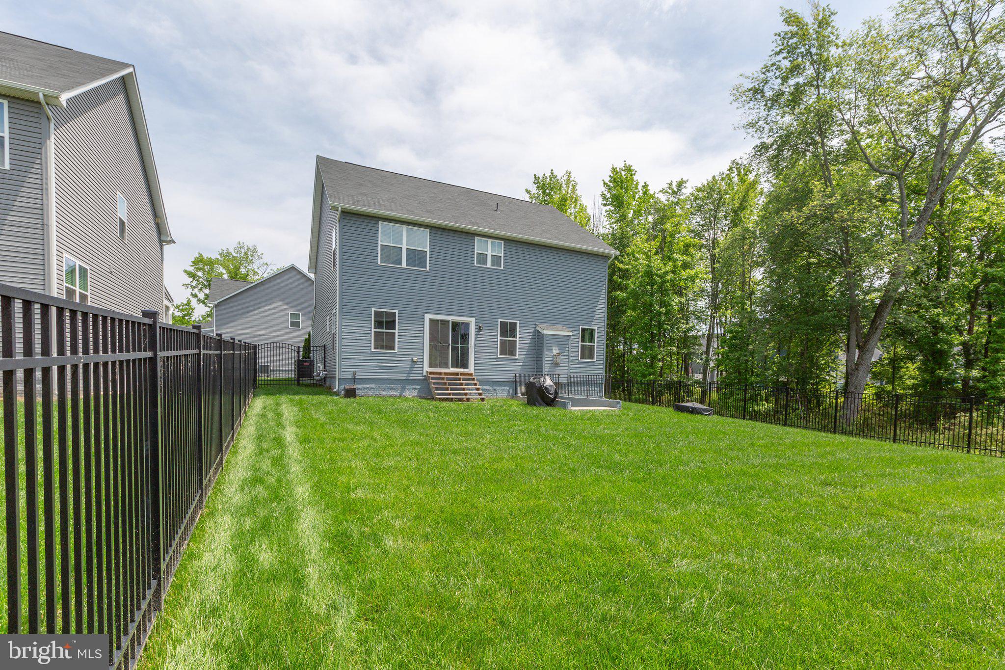 5180 ISLAND COURT