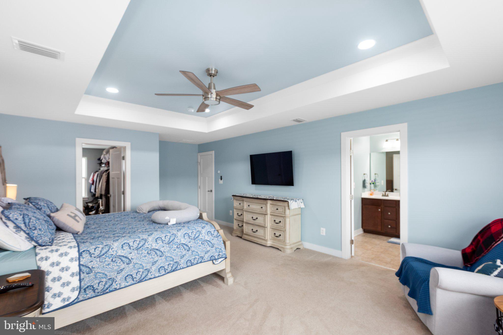 5180 ISLAND COURT