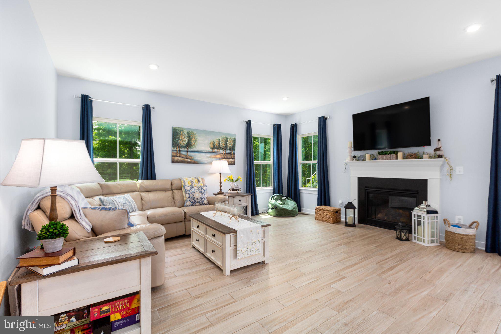 5180 ISLAND COURT