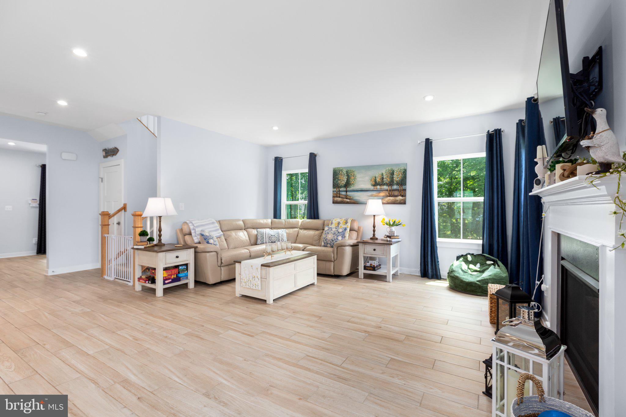 5180 ISLAND COURT
