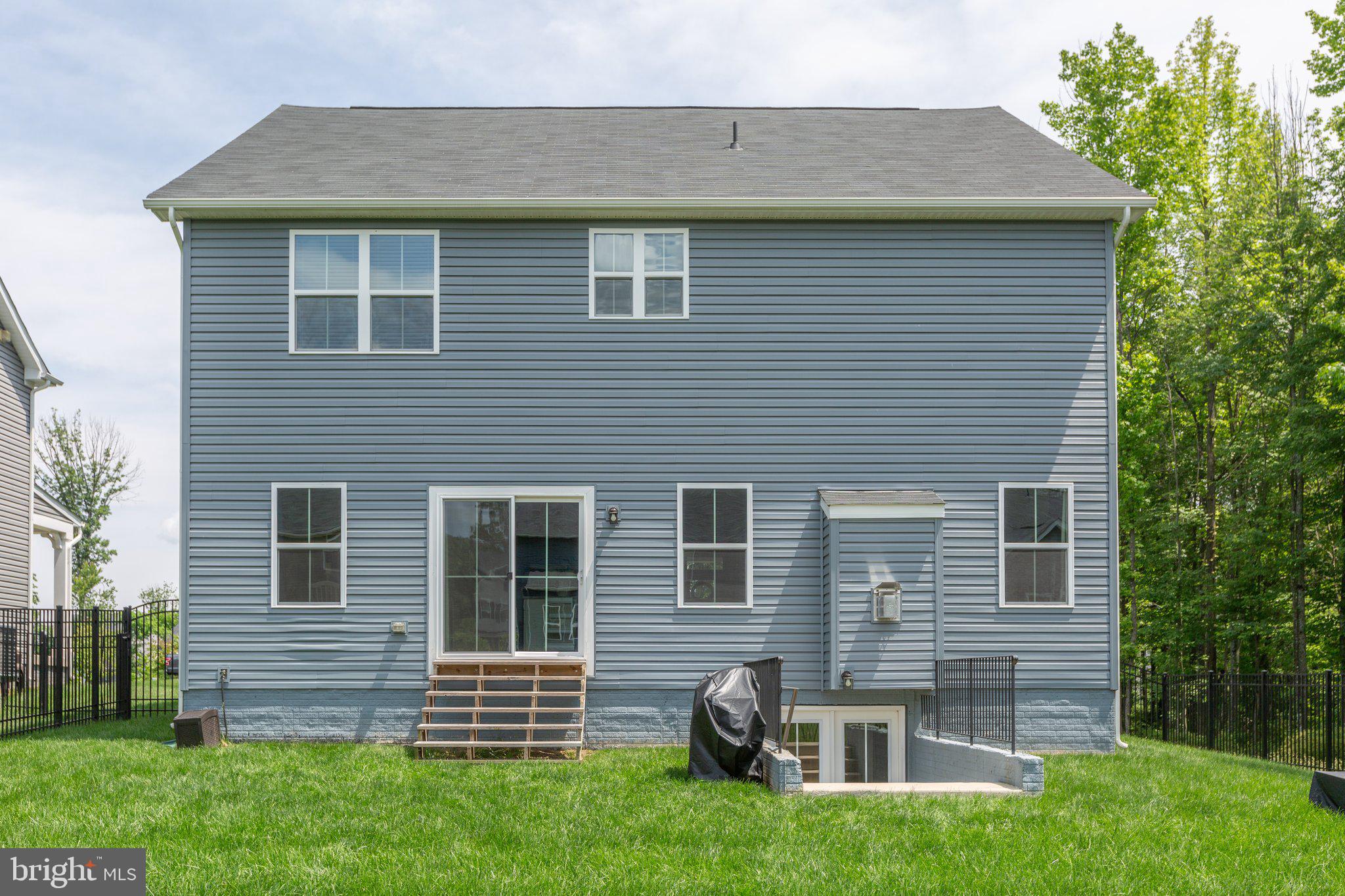 5180 ISLAND COURT