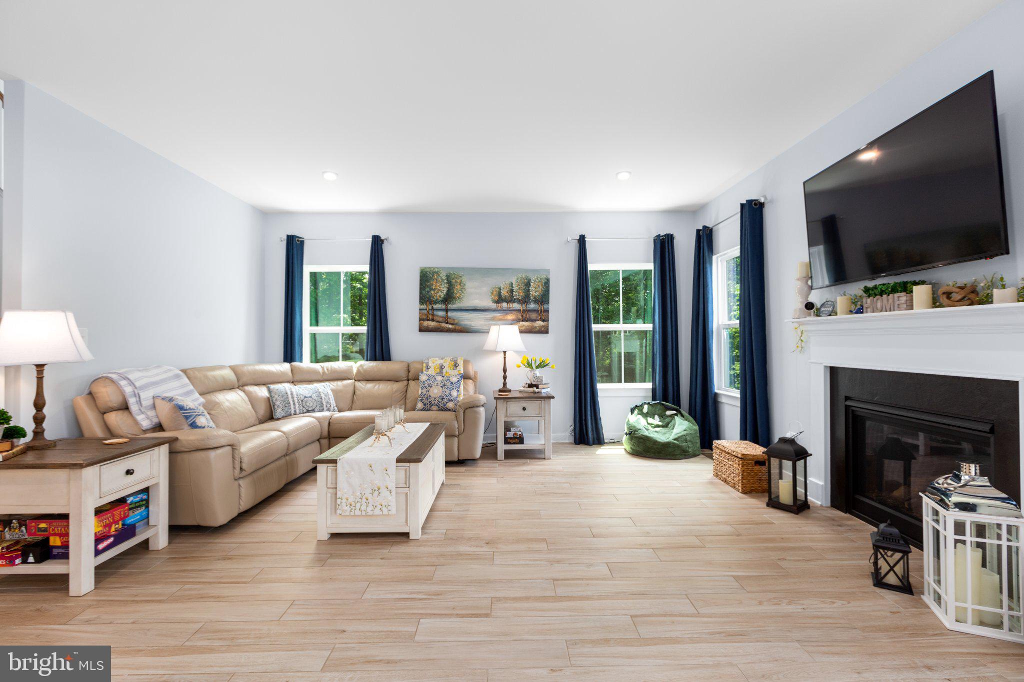 5180 ISLAND COURT