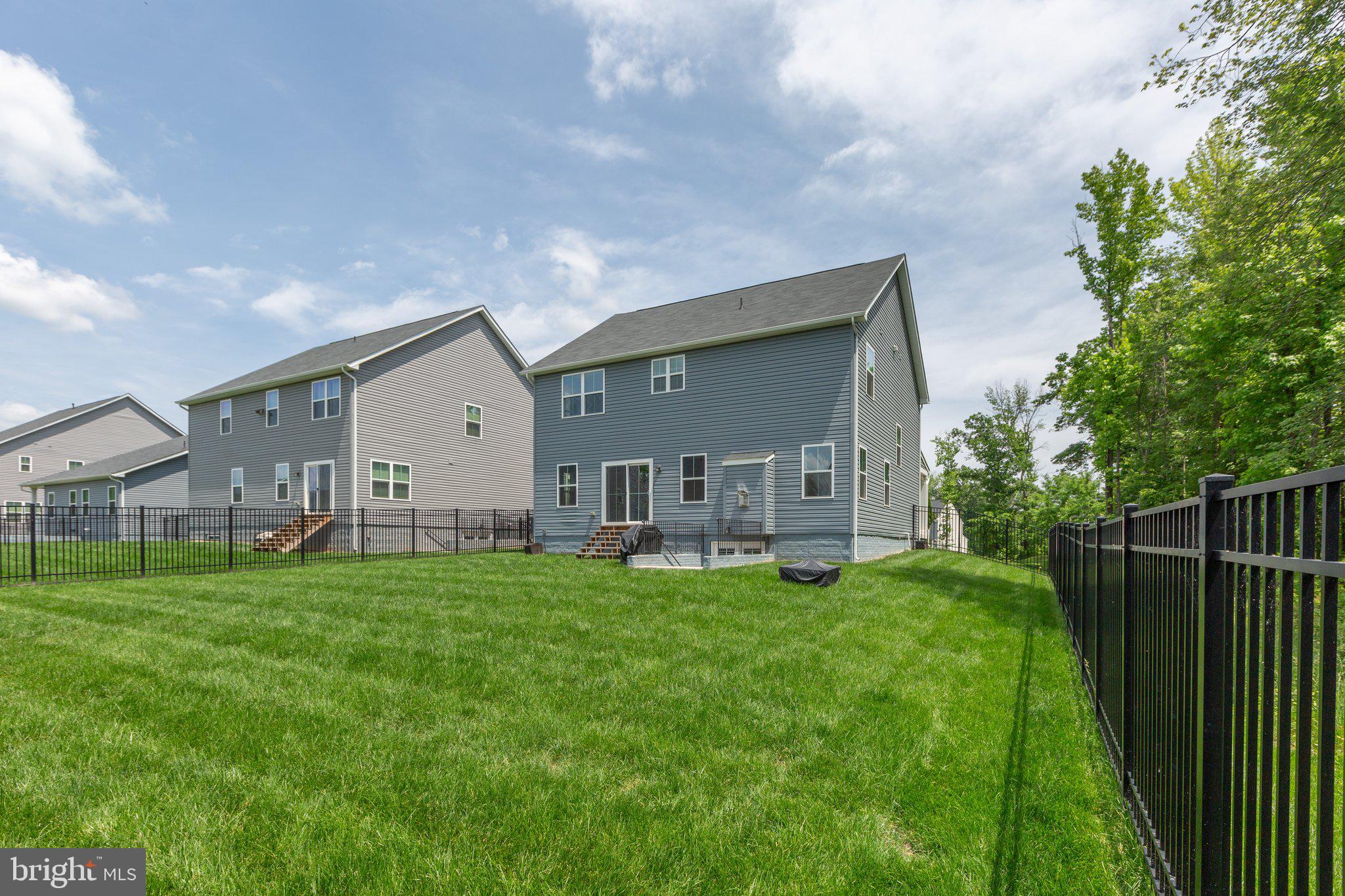5180 ISLAND COURT