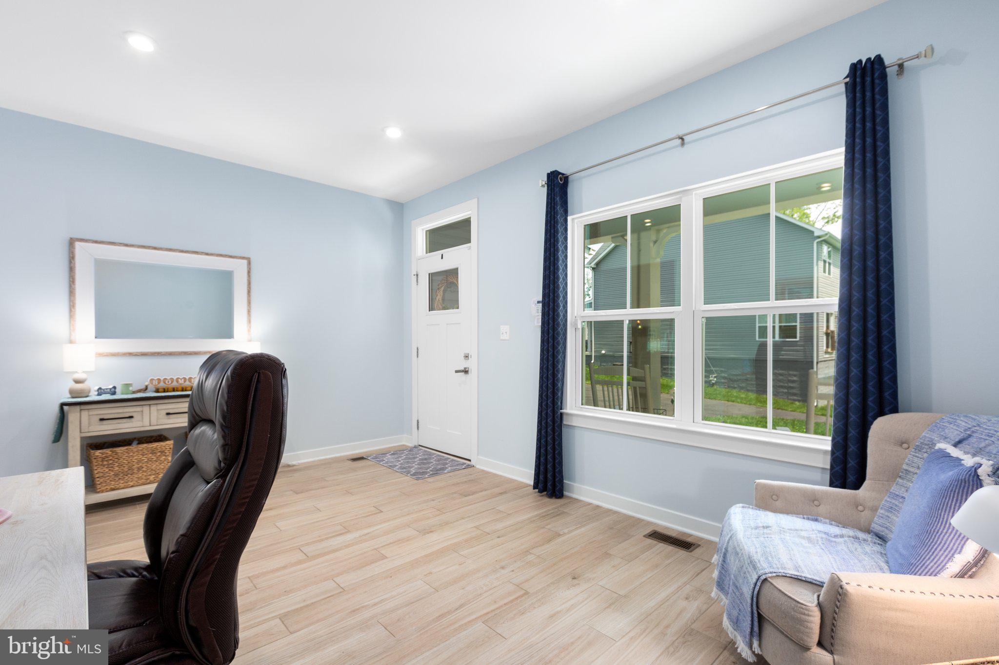 5180 ISLAND COURT