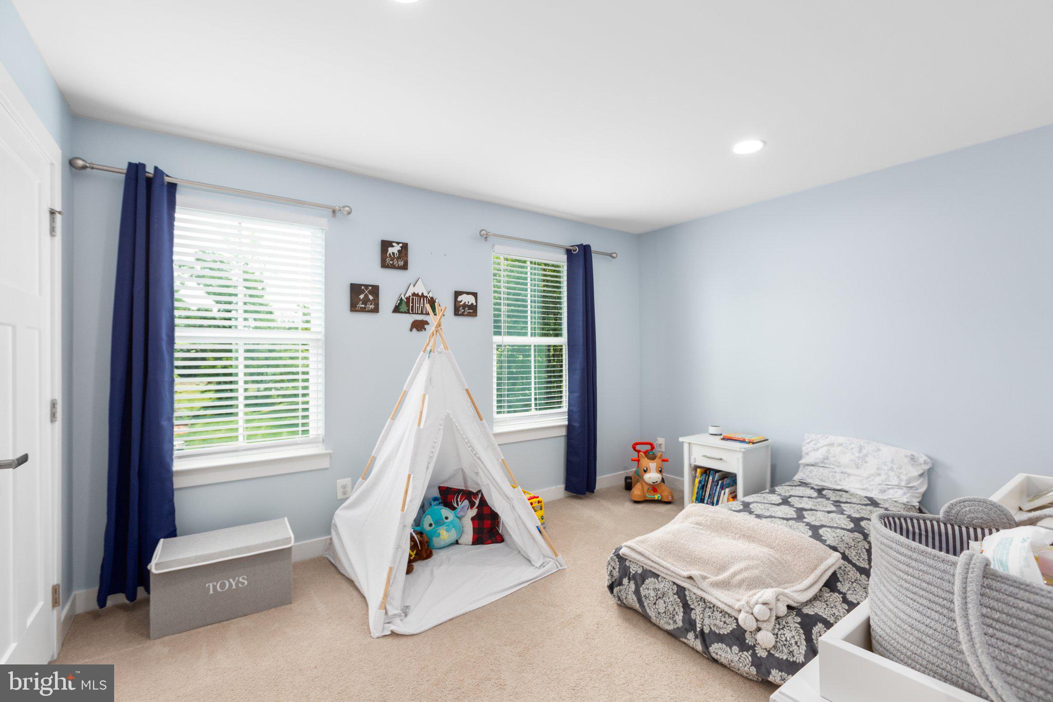 5180 ISLAND COURT