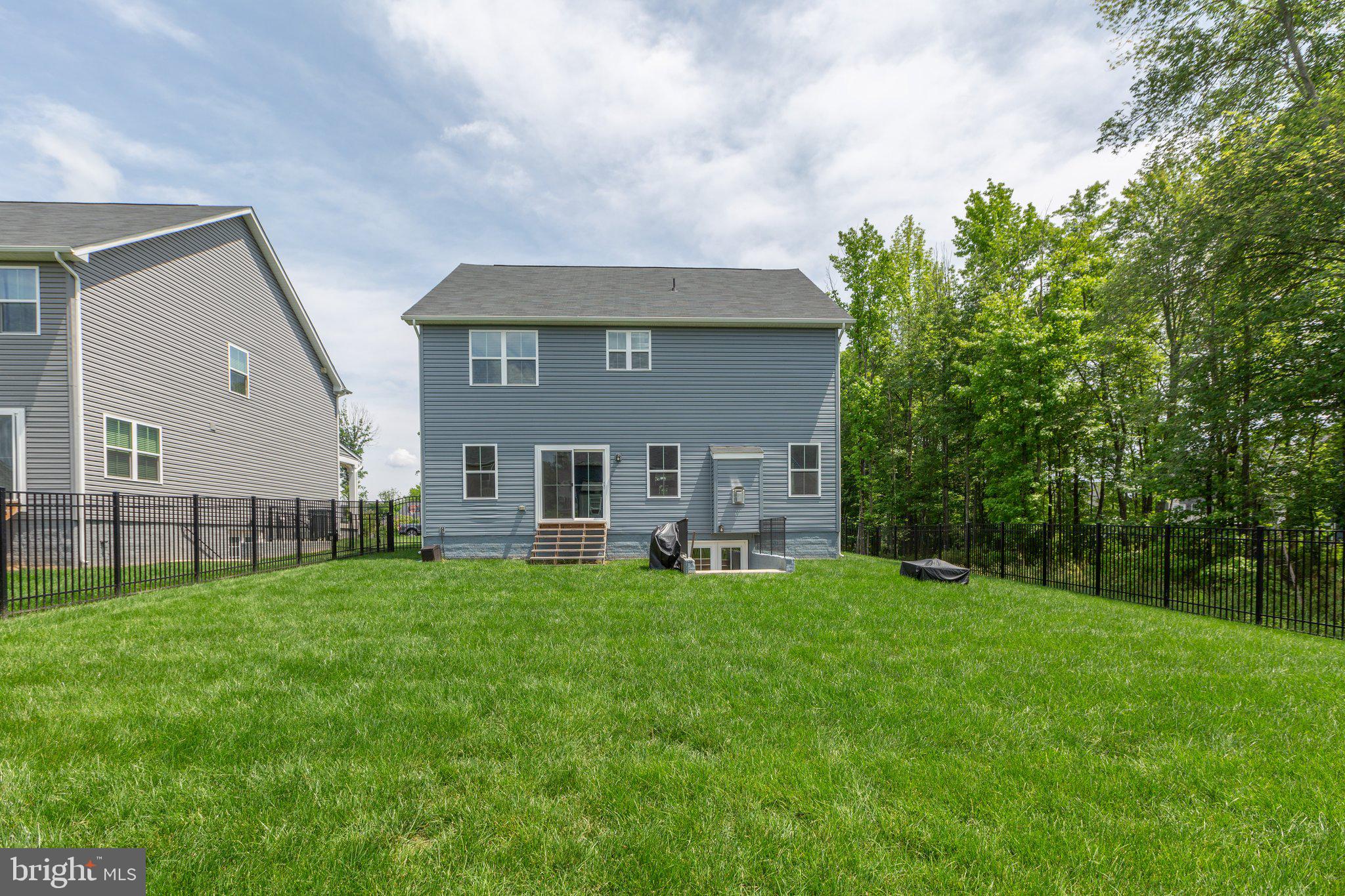 5180 ISLAND COURT