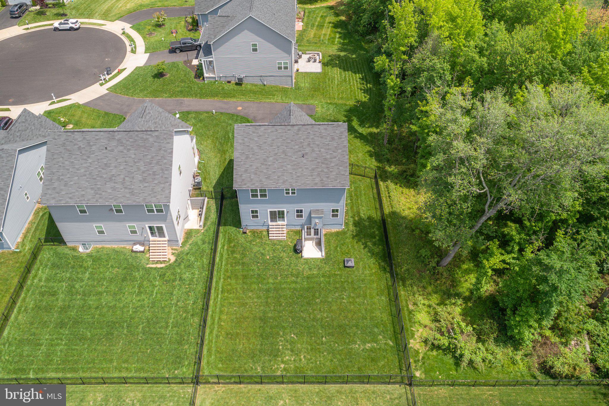 5180 ISLAND COURT