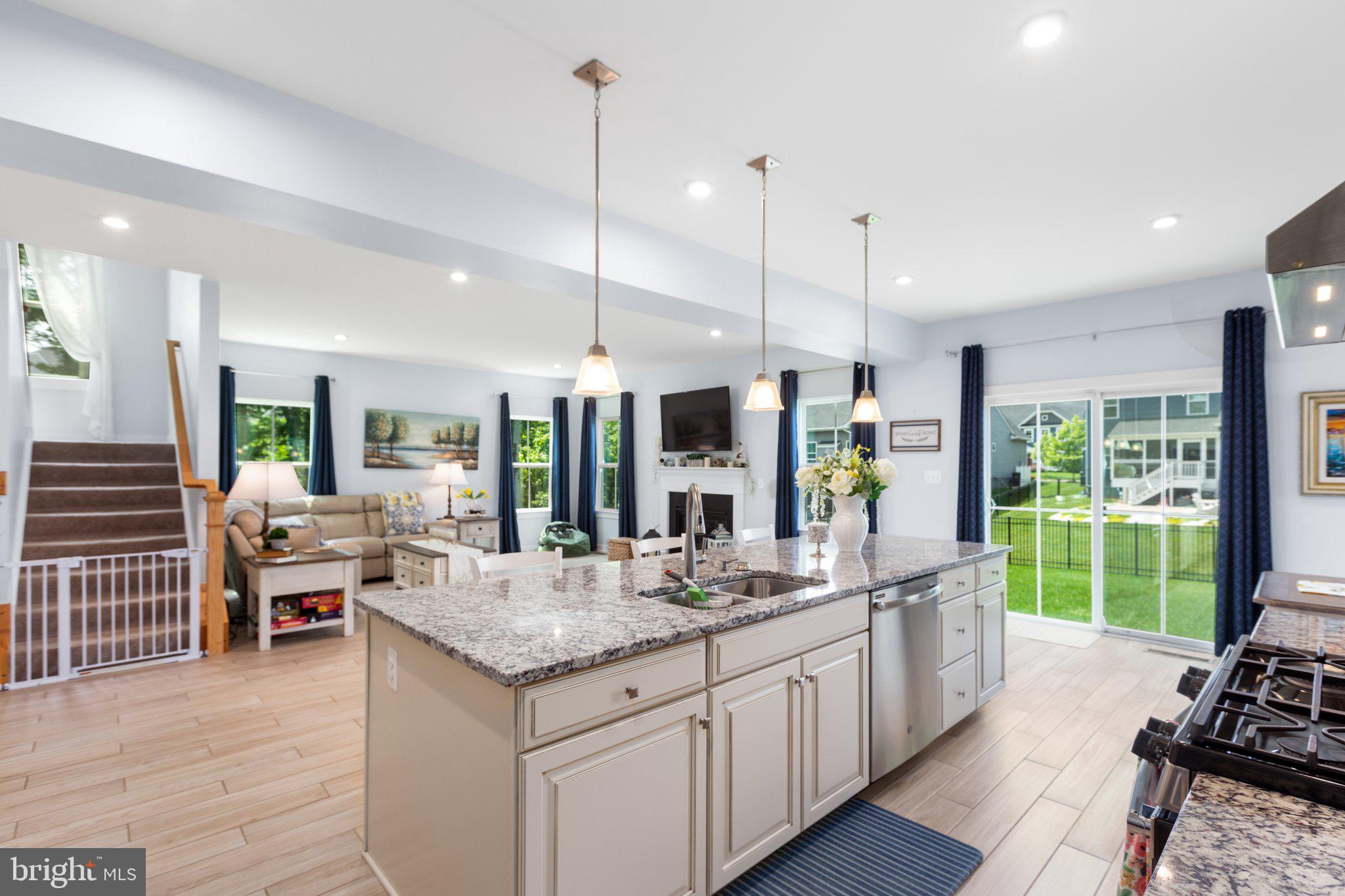 5180 ISLAND COURT