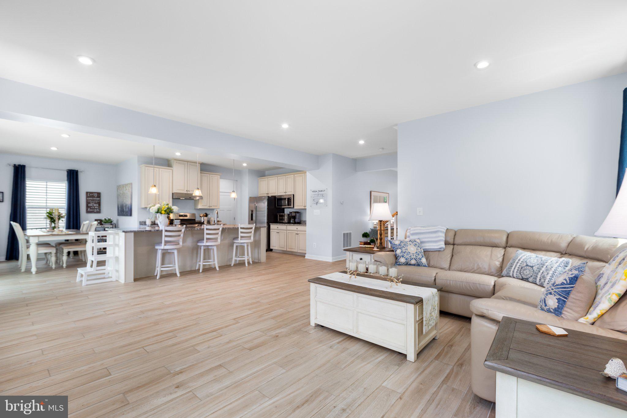 5180 ISLAND COURT