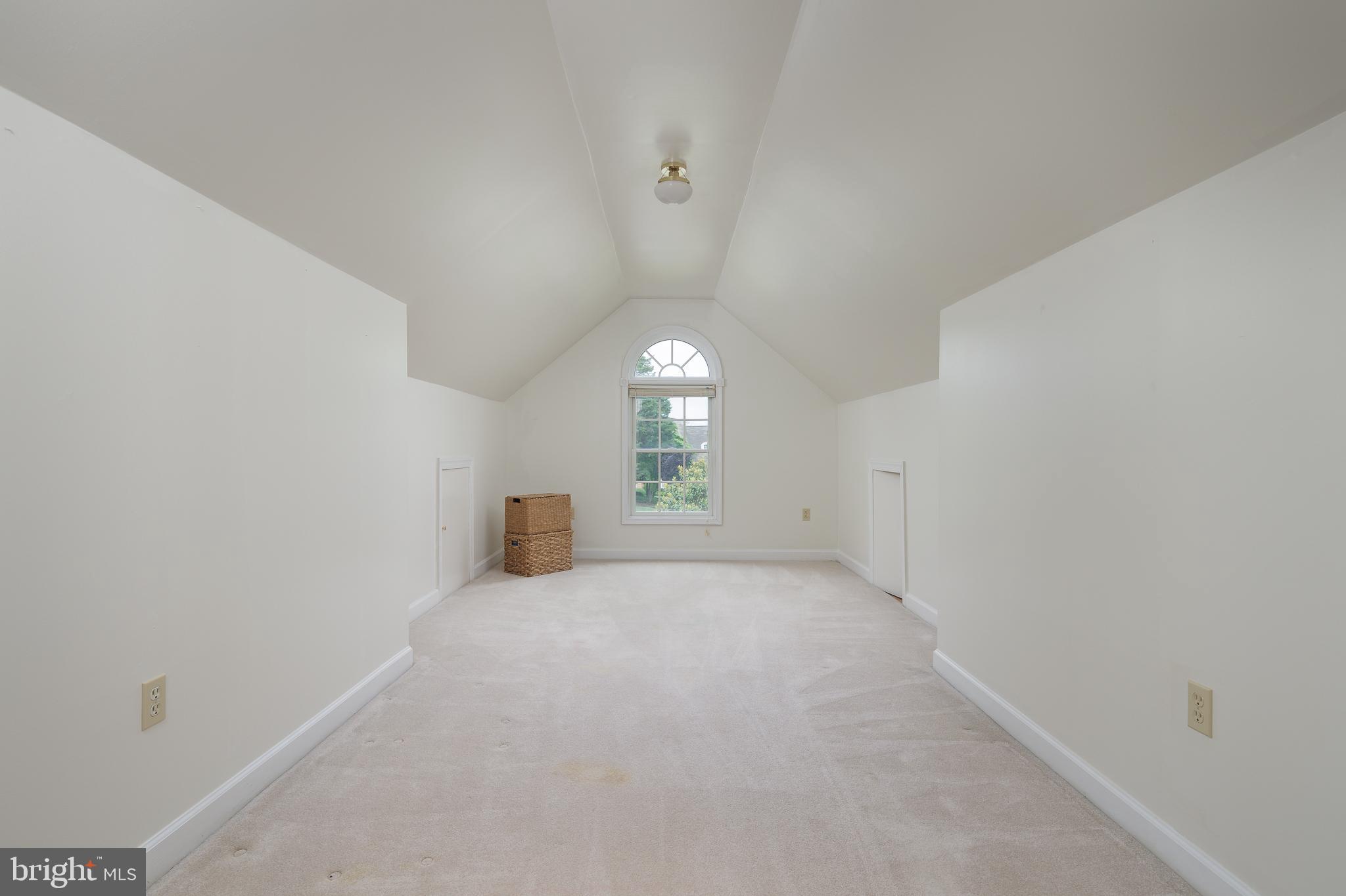 7819 WELLINGTON DRIVE