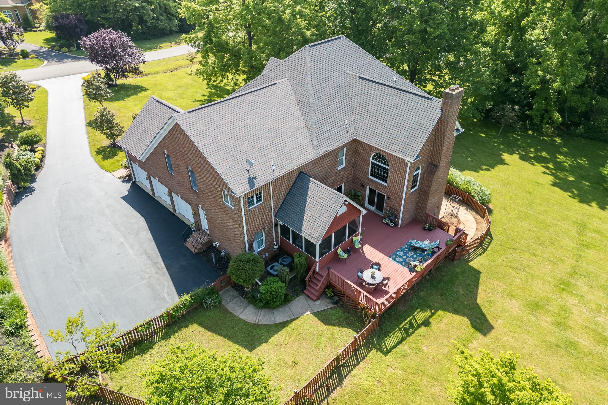 7819 WELLINGTON DRIVE