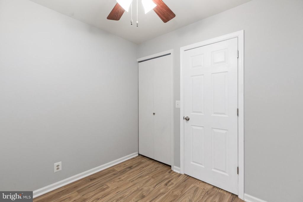 729 ACORN COURT