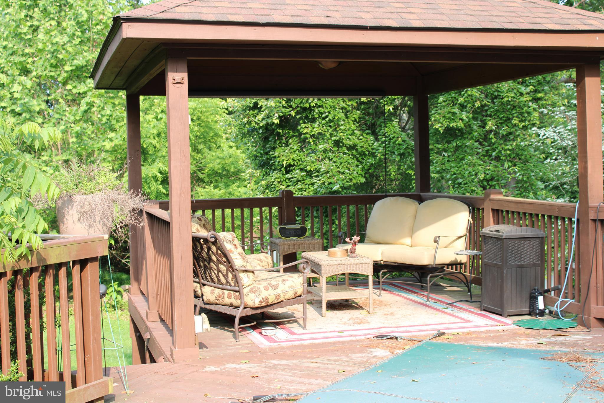 7022 STAFFORD STREET