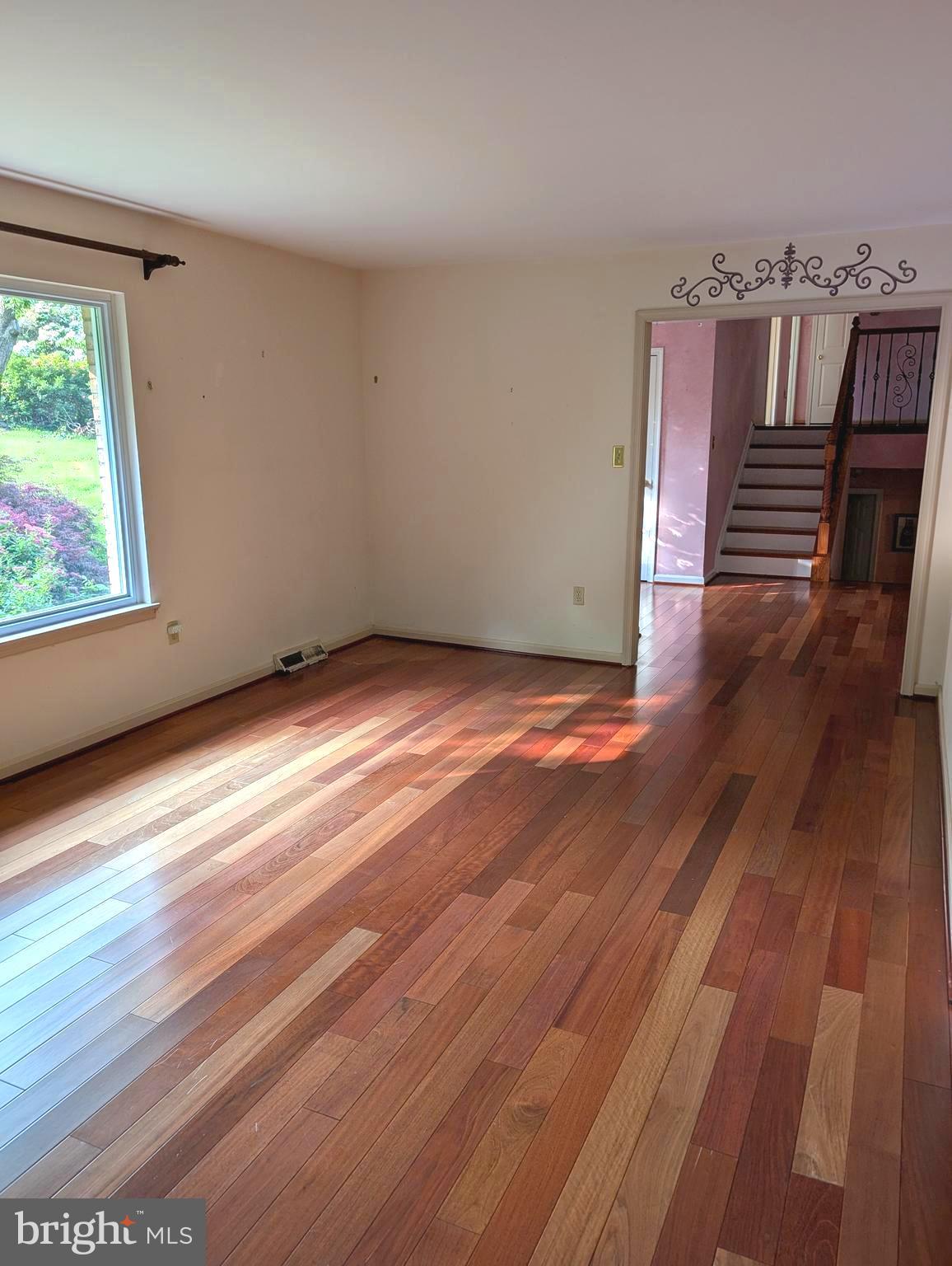 7022 STAFFORD STREET