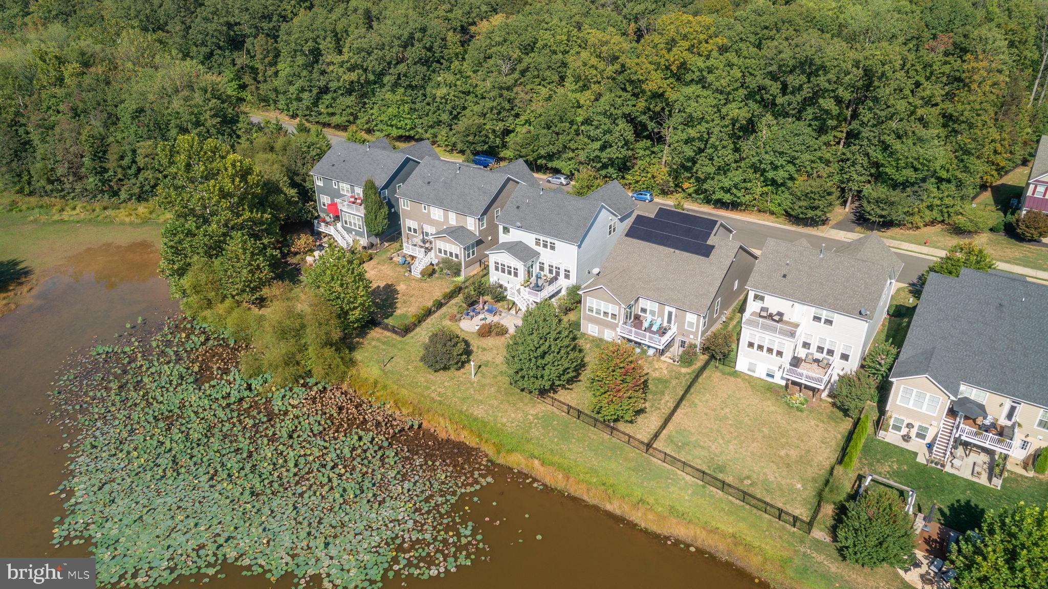 7116 LAKE DRIVE