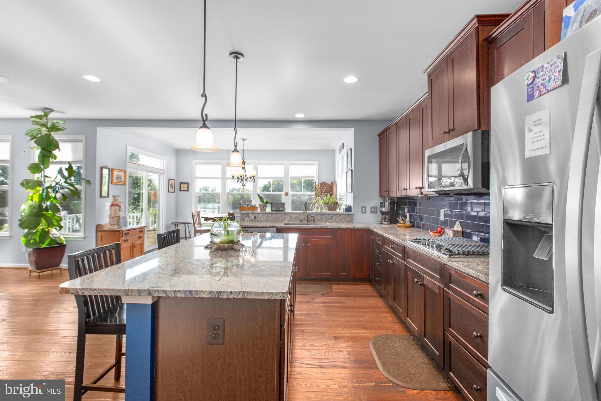 7116 LAKE DRIVE