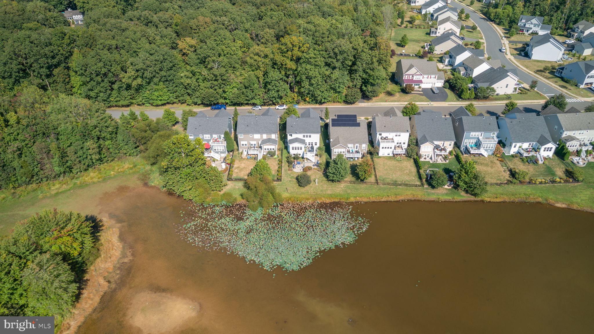 7116 LAKE DRIVE
