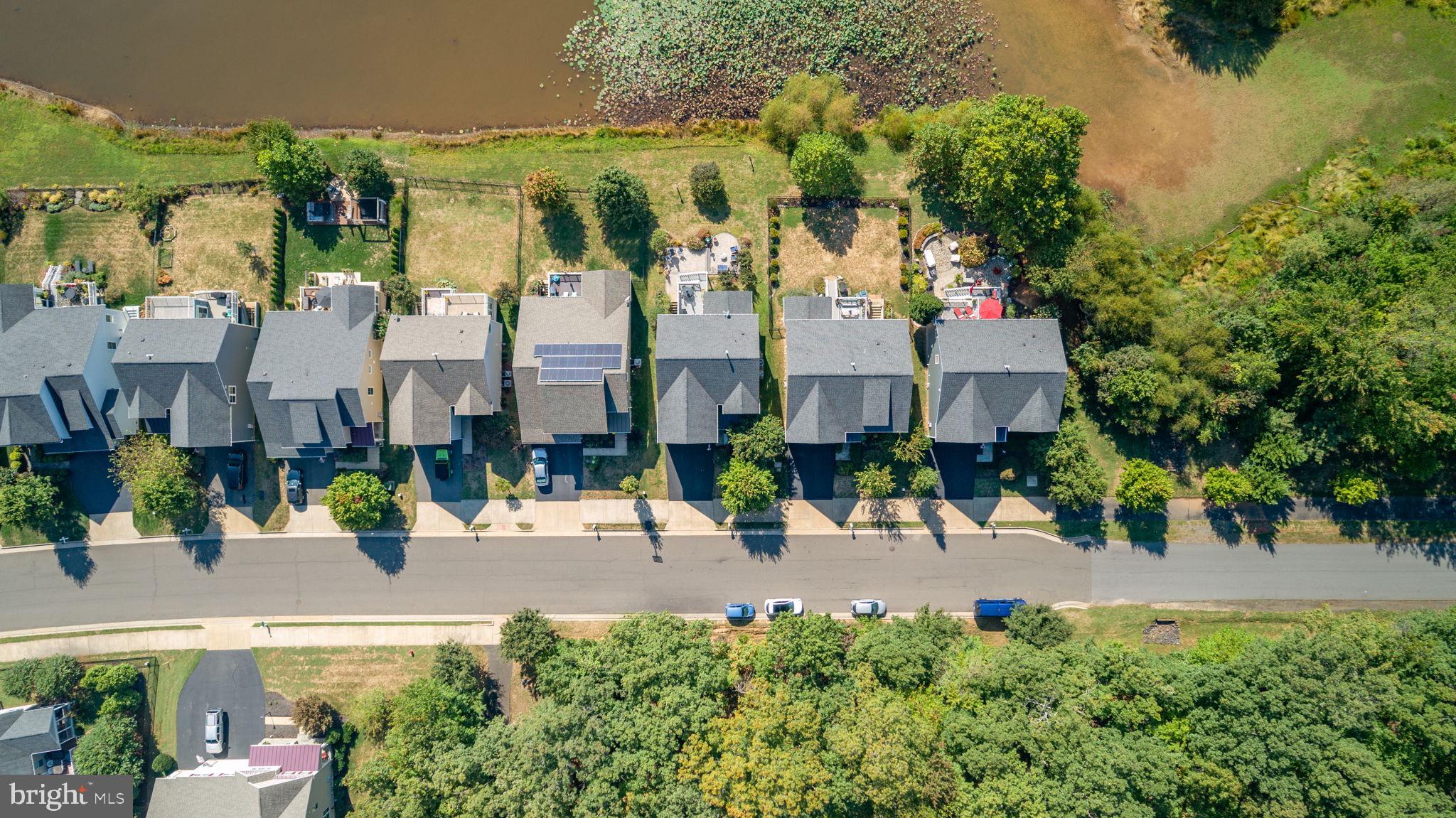 7116 LAKE DRIVE