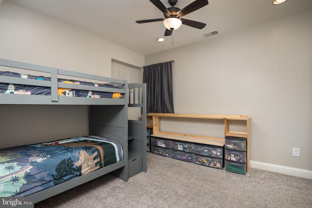 7584 MYERS COURT