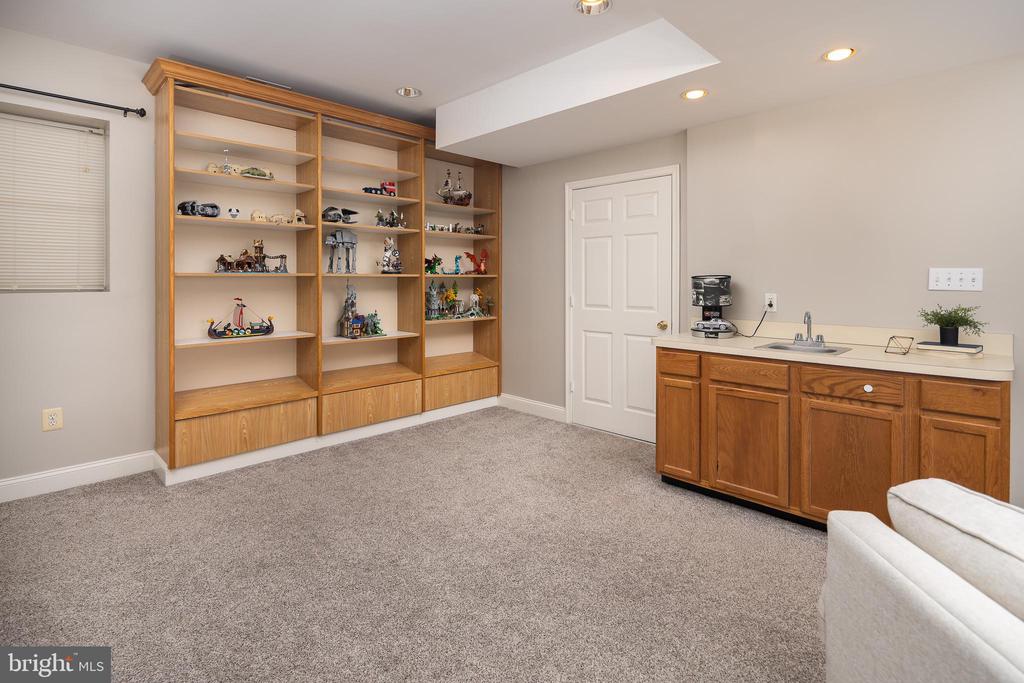7584 MYERS COURT