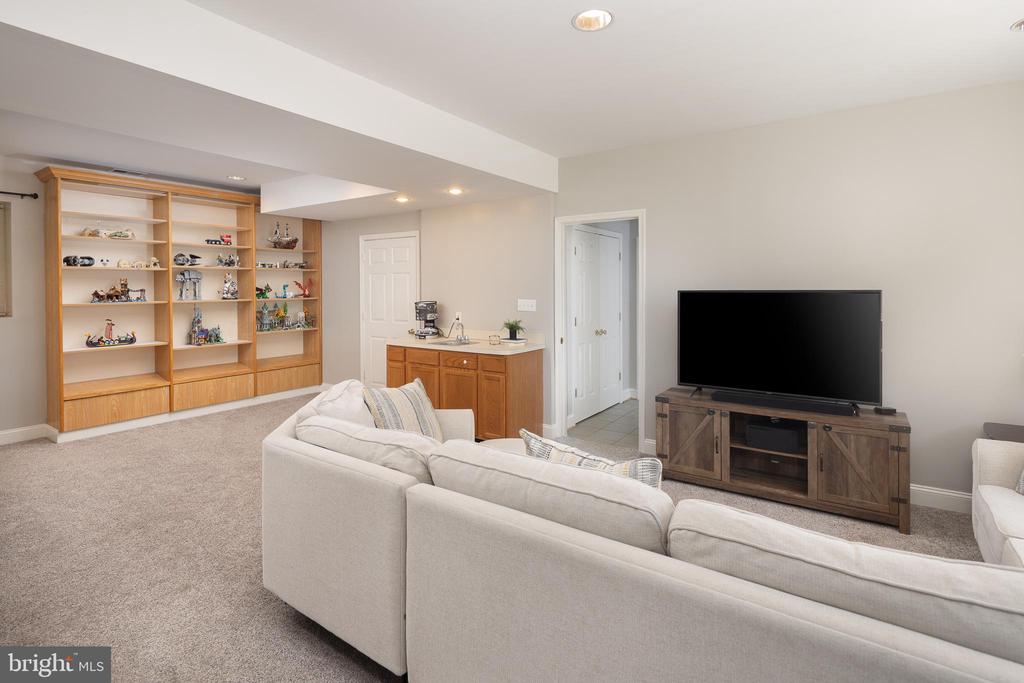 7584 MYERS COURT