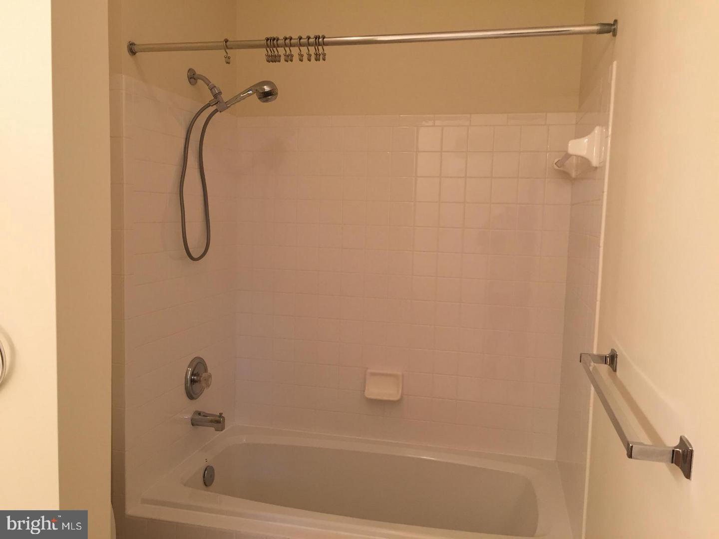 11402 GATE HILL PLACE E