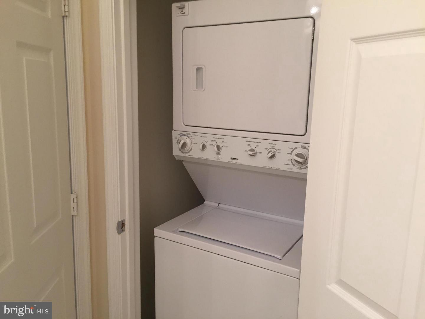 11402 GATE HILL PLACE E