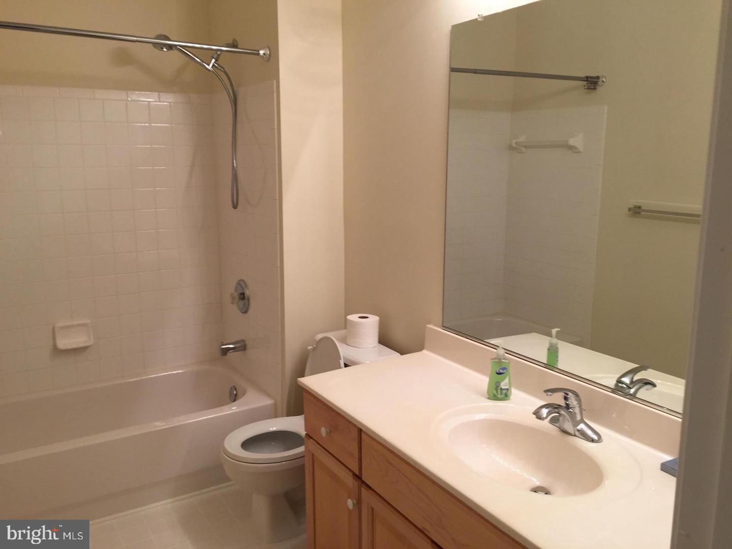 11402 GATE HILL PLACE E